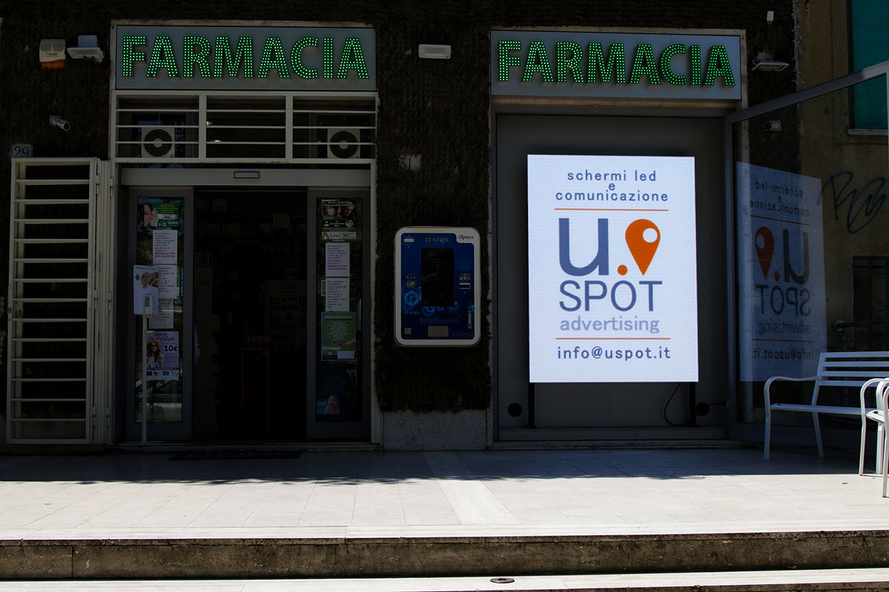 Roma, Farmacia Prati Fiscali