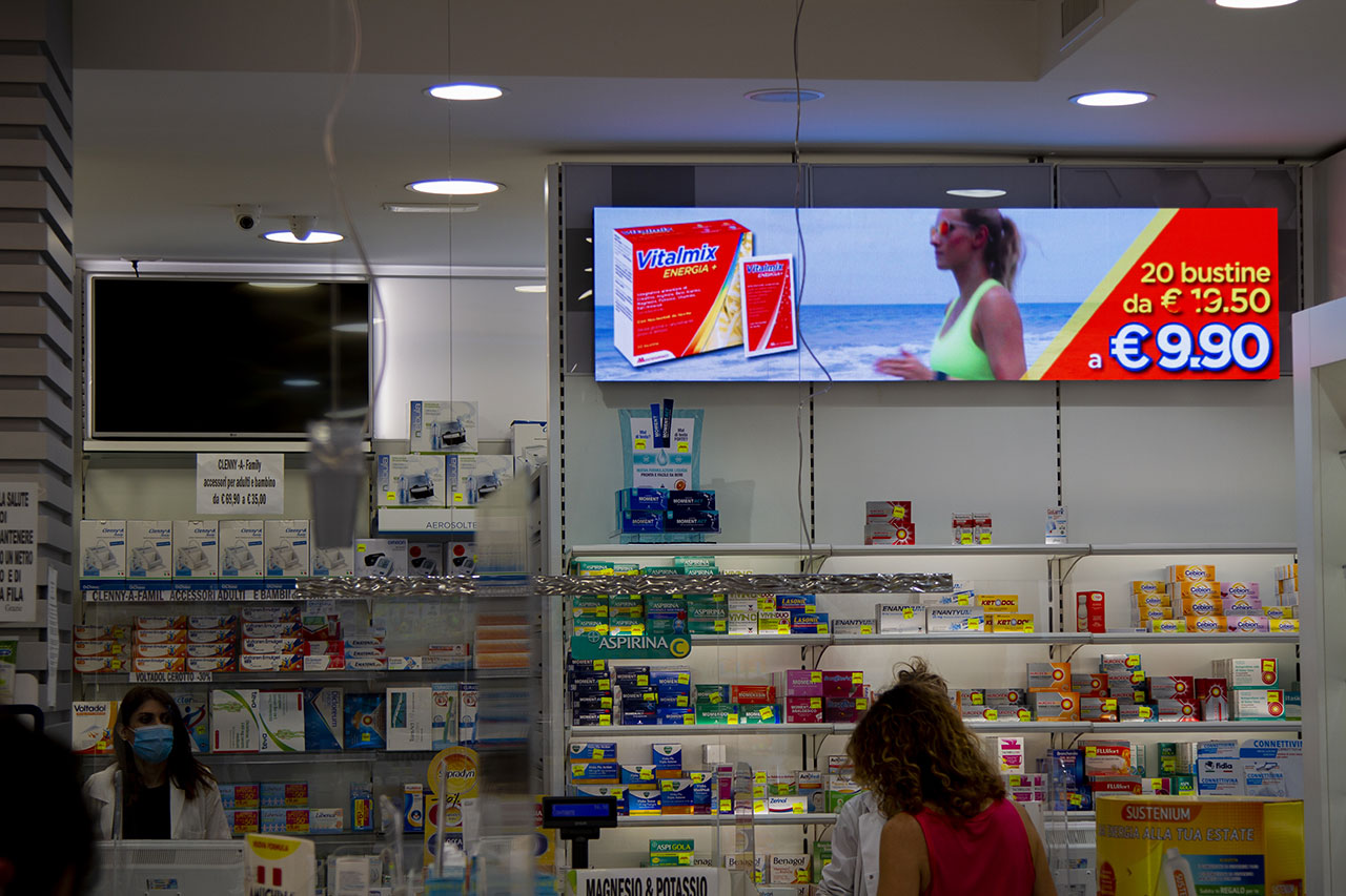 Stretch Screen - Roma, Farmacia Alessandrina