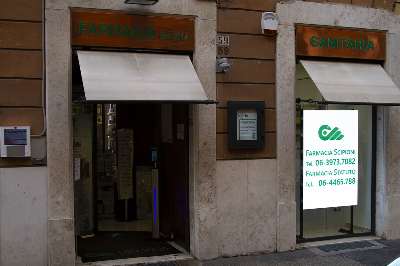 Roma, Farmacia degli Scipioni