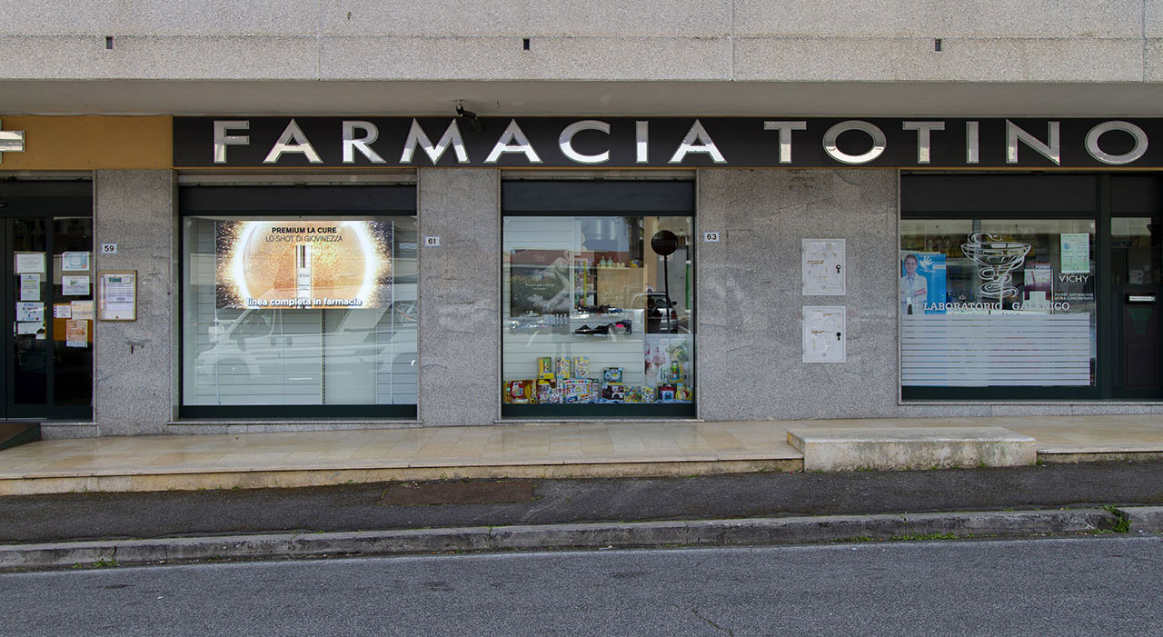 Roma, Farmacia Totino